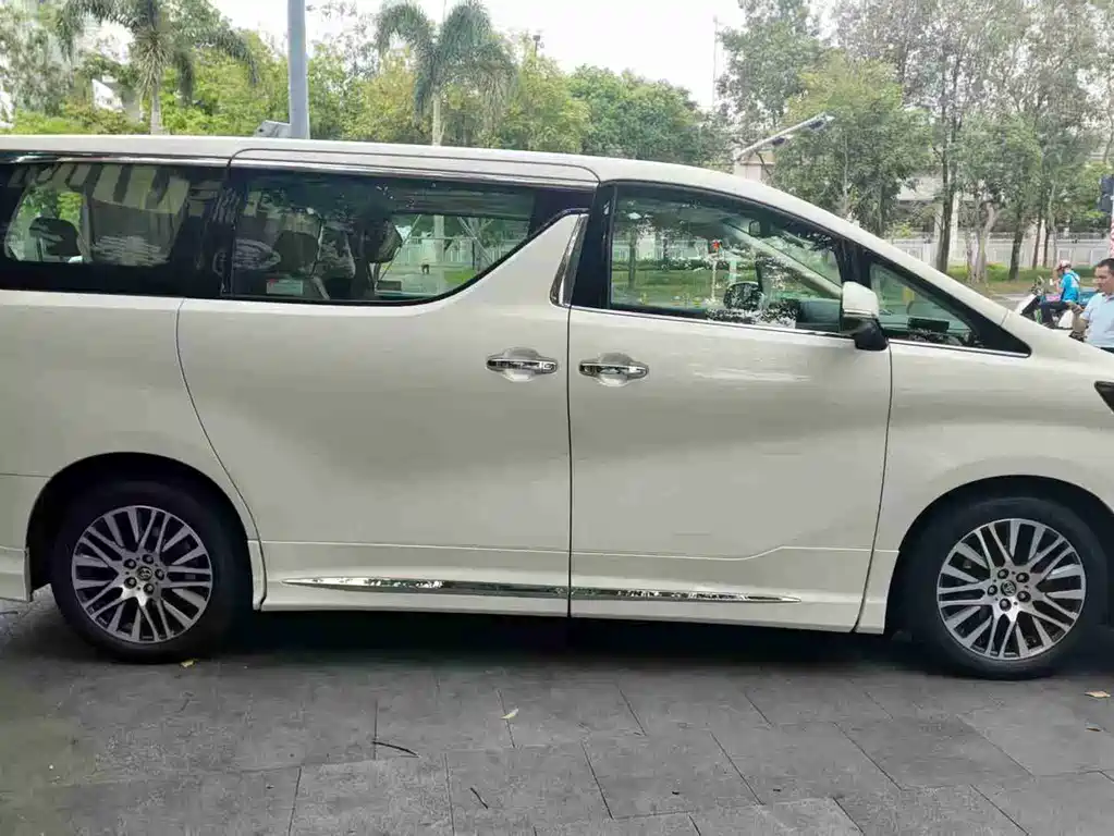 Alphard 3.5 L Luxury
