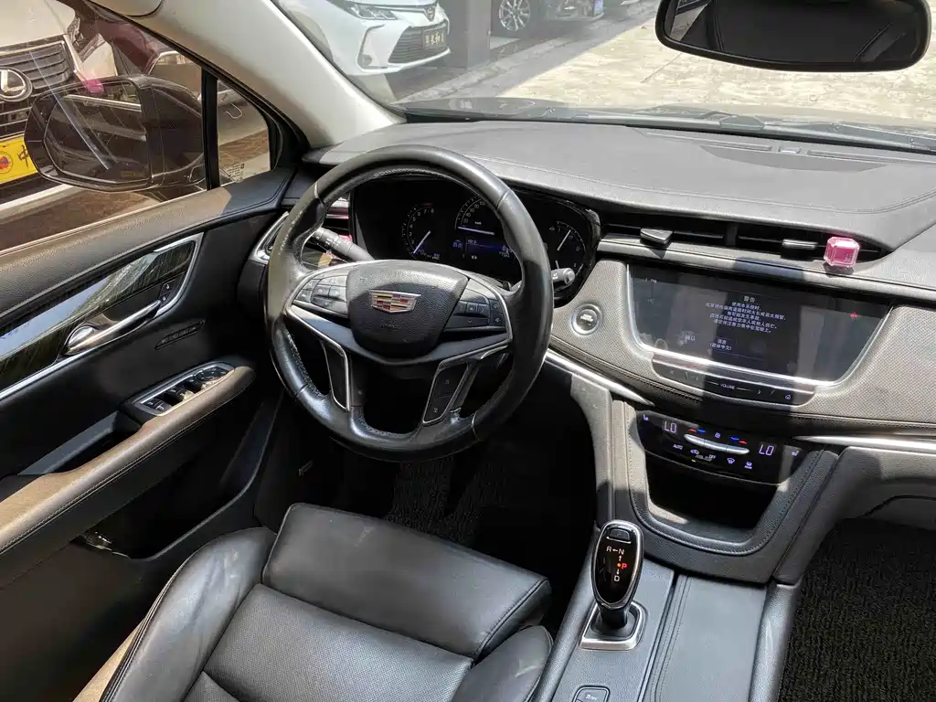 Cadillac XT5 28 T 4 WD Luxury