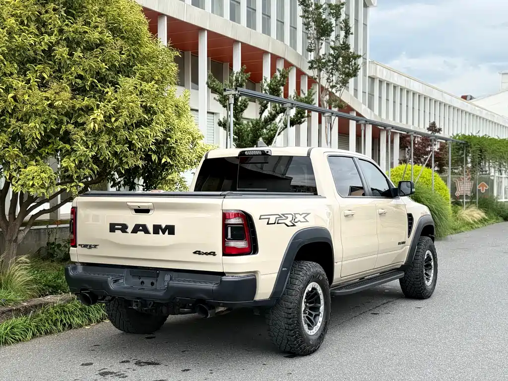RAM Trucks 6.2 T Auto
