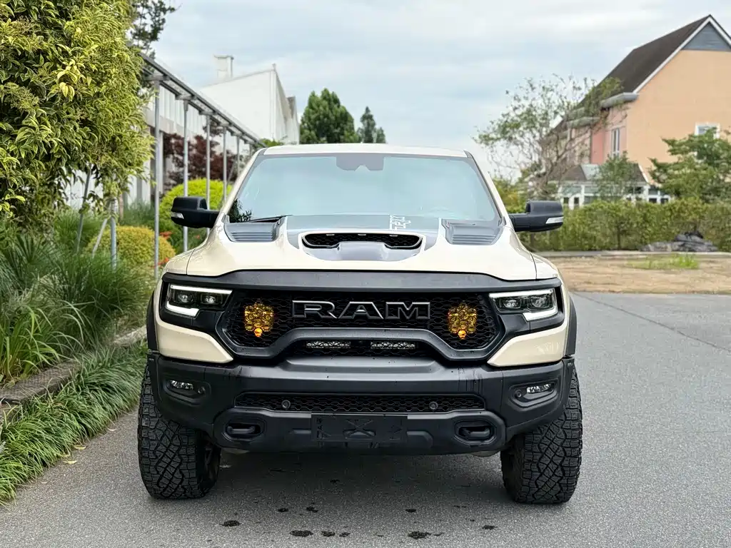 RAM Trucks 6.2 T Auto