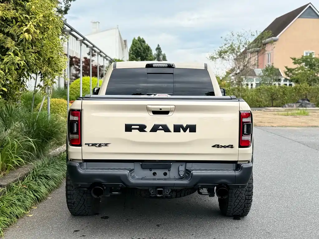 RAM Trucks 6.2 T Auto