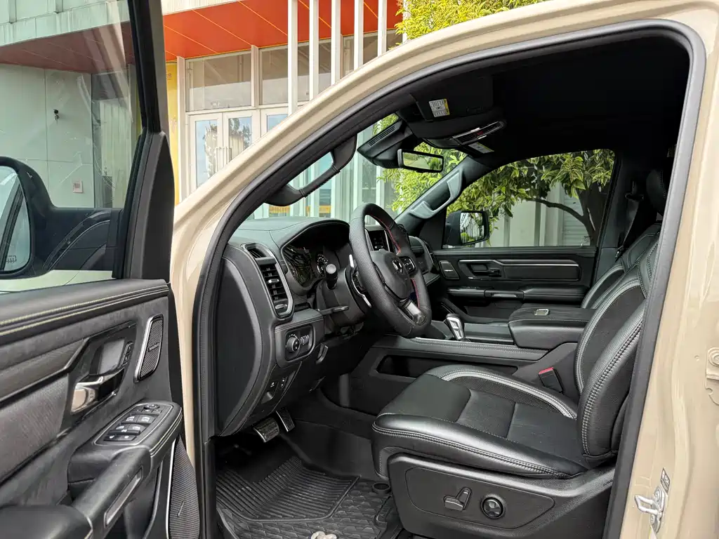 RAM Trucks 6.2 T Auto
