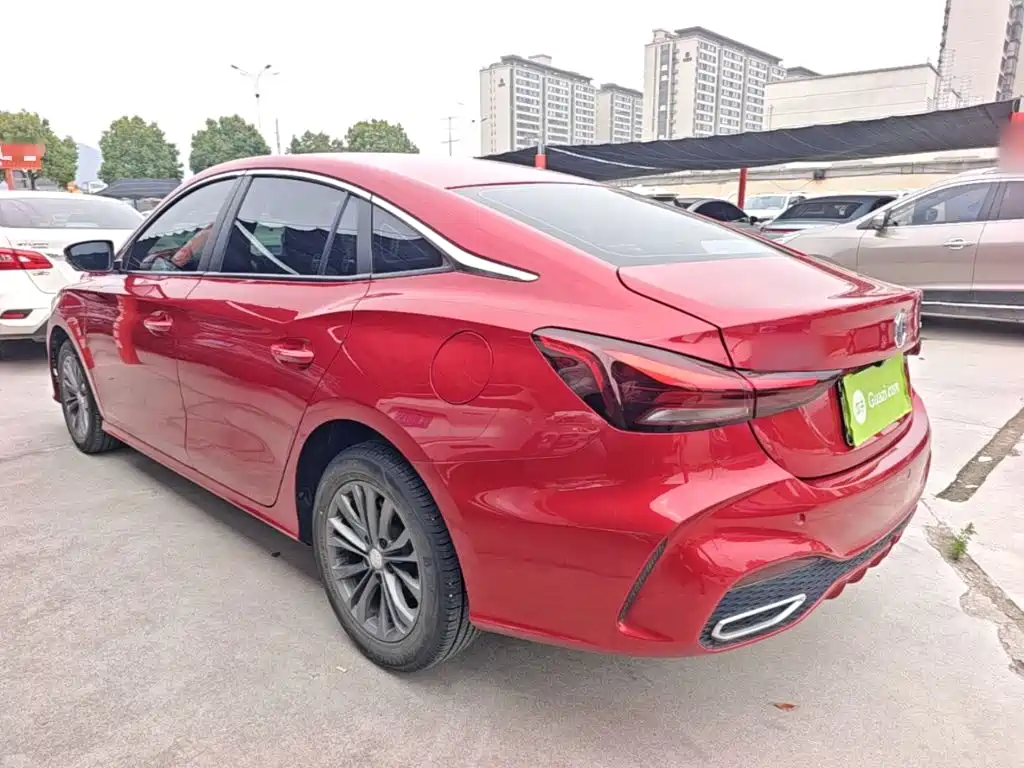MG5 MG5 2025款 180 DVVT 全球豪华版