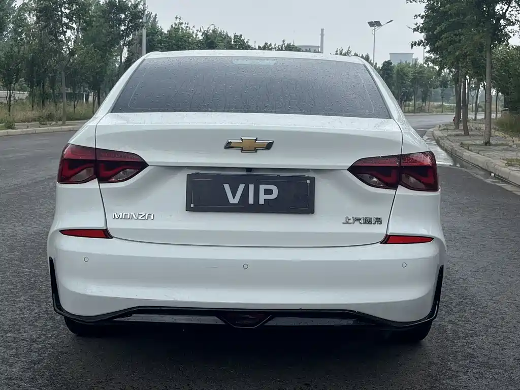 Monza 1.5 L DCT Pleasure