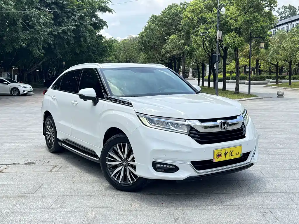Avancier 370 TURBO 4 WD Premium