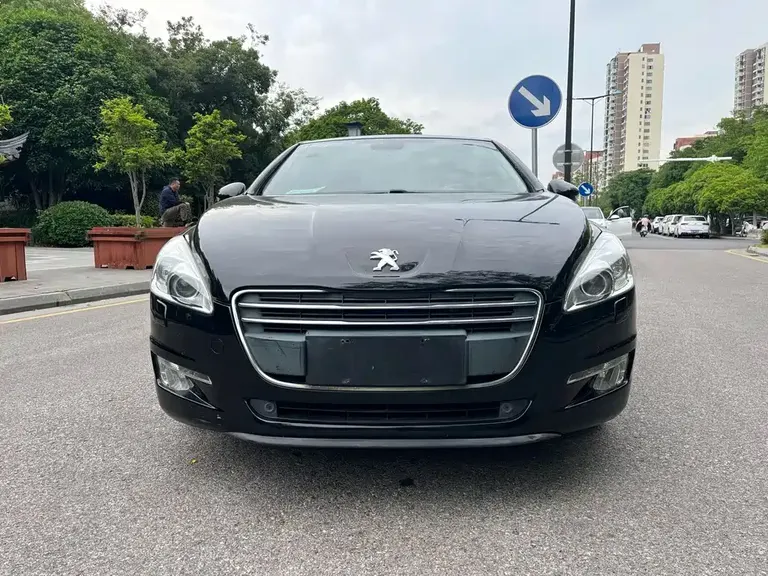 Peugeot 508 标致508 2012款 2.3 L 罗兰·加洛斯版