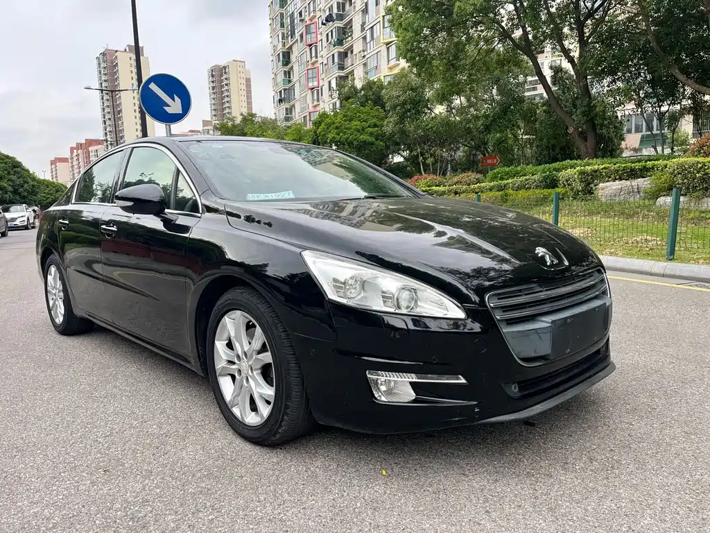 Peugeot 508 标致508 2012款 2.3 L 罗兰·加洛斯版