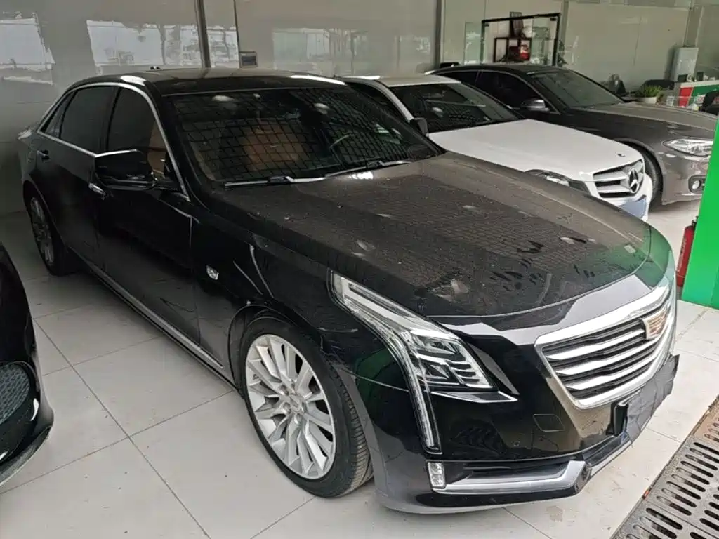 Cadillac CT6 28 T Leading