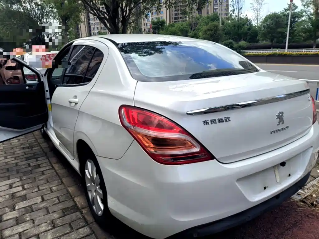 Peugeot 308 Pleasure Classic 1.6 L Auto Superior Style