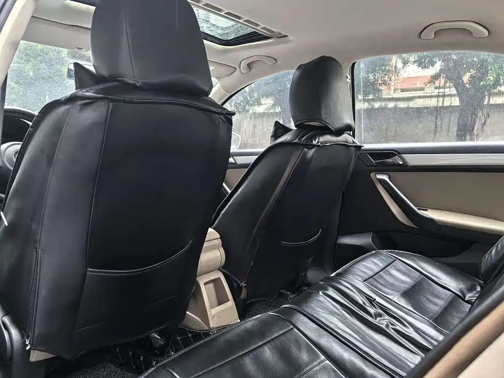 Jetta 1.6 L Auto Comfort