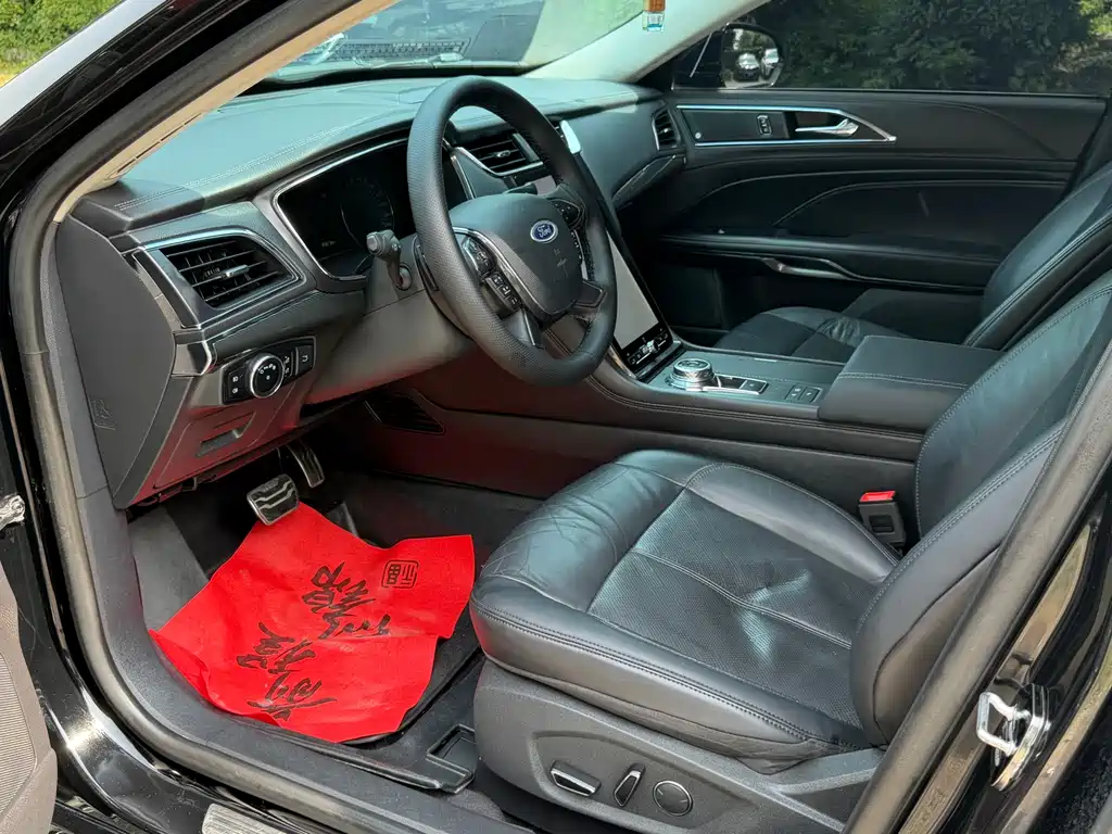 Taurus EcoBoost 245 Premium