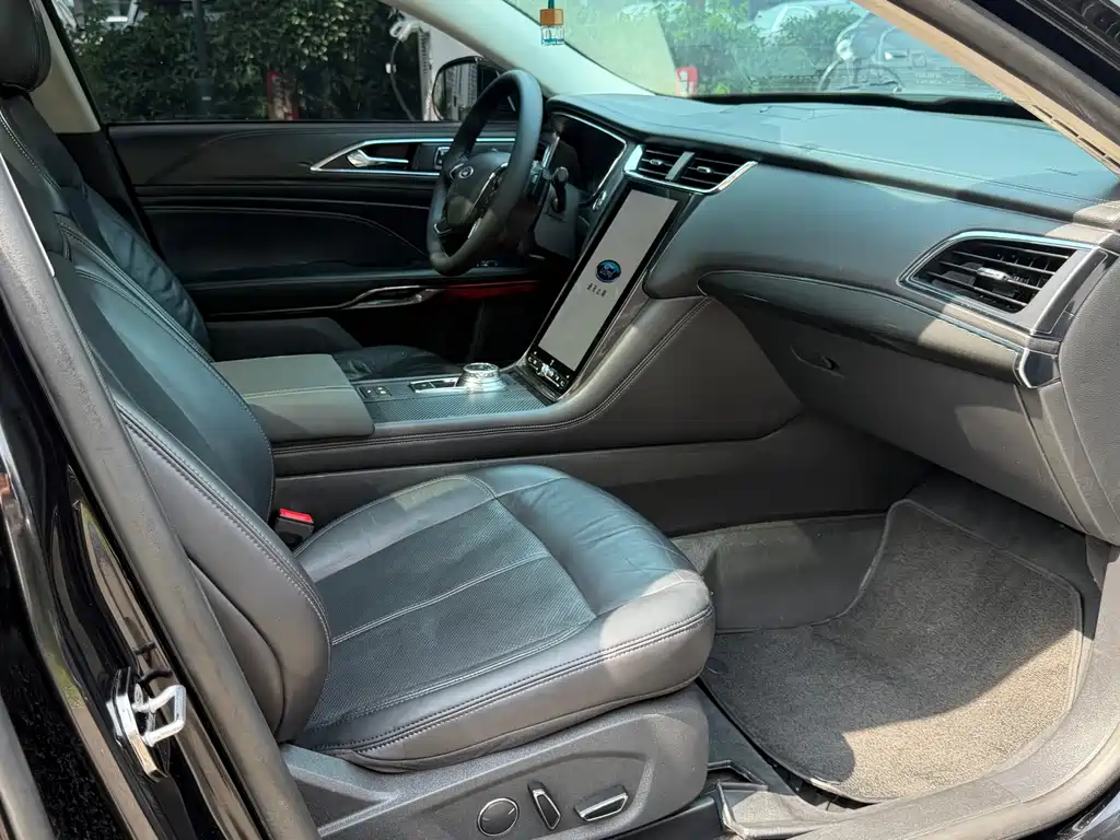 Taurus EcoBoost 245 Premium
