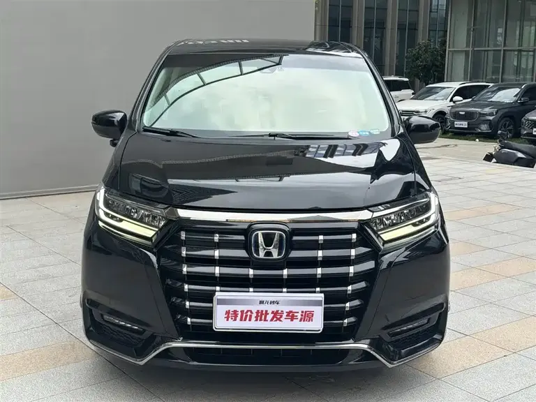 Honda Elysion 2.0 L e:HEV Luxury Early Enjoyment