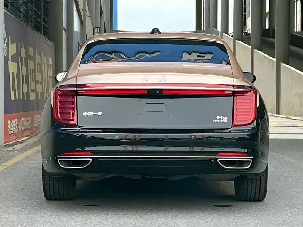 Hongqi H9 2.0 T Connected Flagship Enjoyment