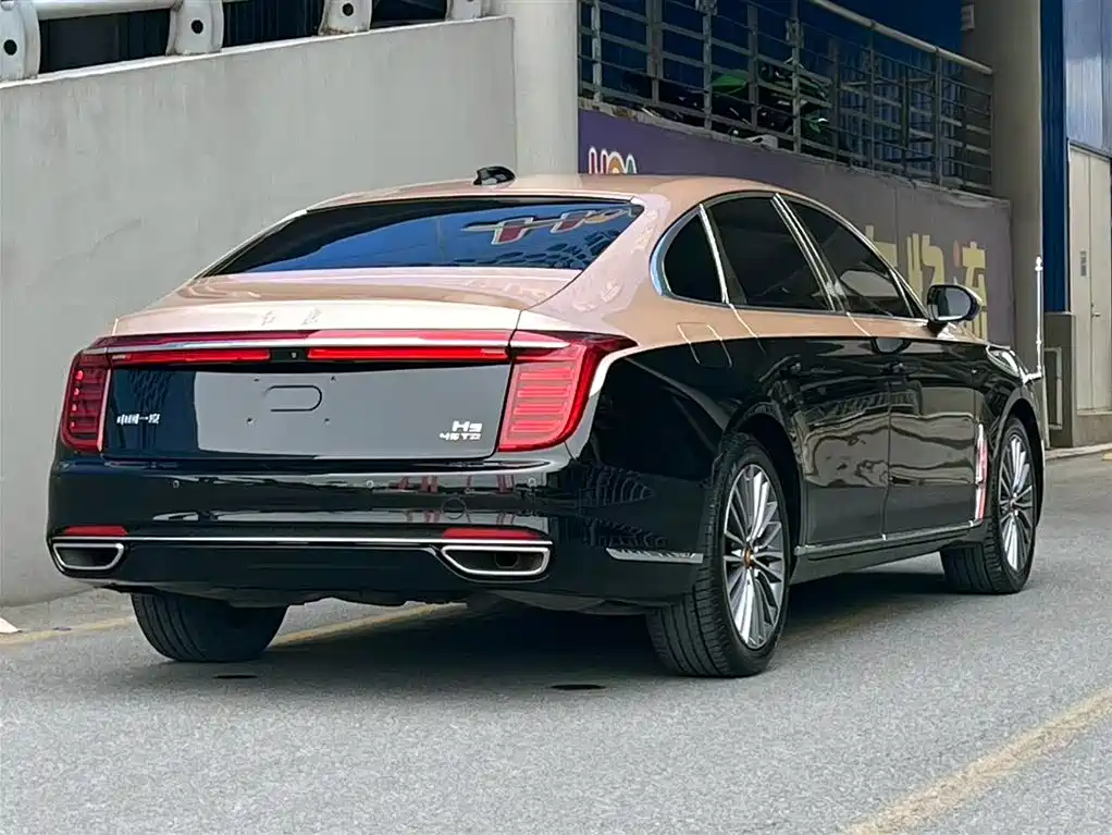 Hongqi H9 2.0 T Connected Flagship Enjoyment