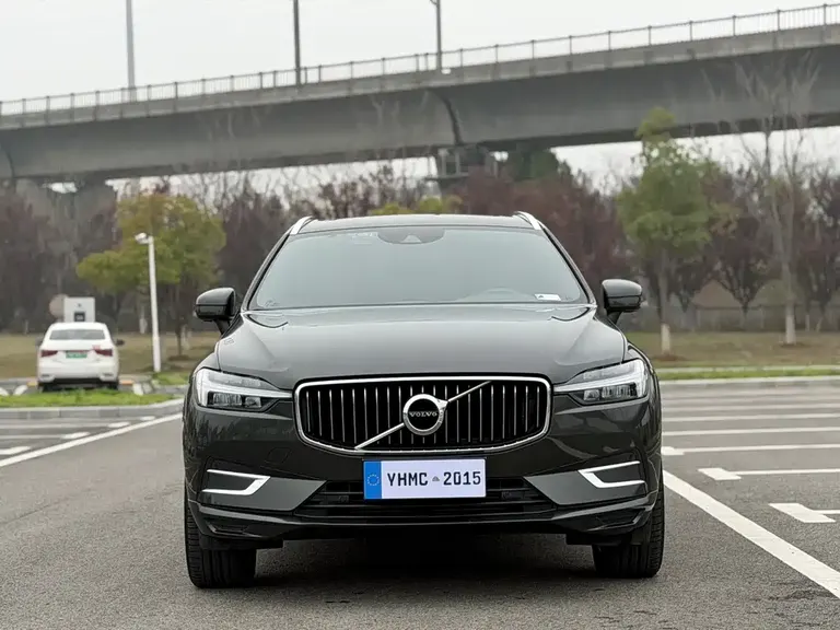 Volvo XC60 T5 4 WD Smart Vision Luxury