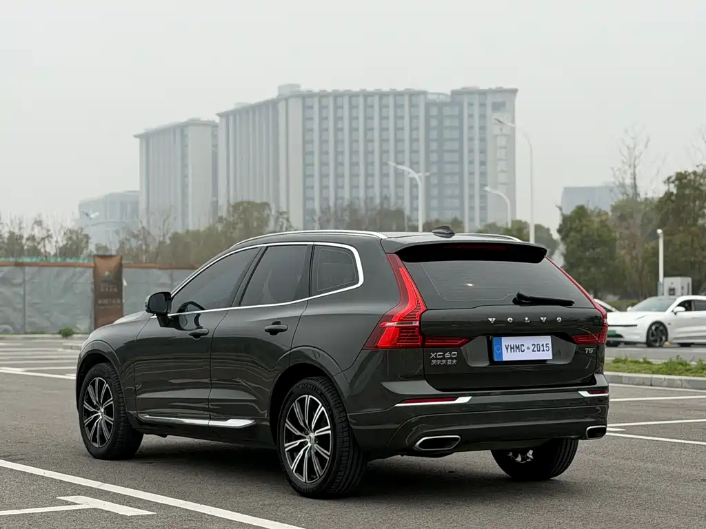 Volvo XC60 T5 4 WD Smart Vision Luxury