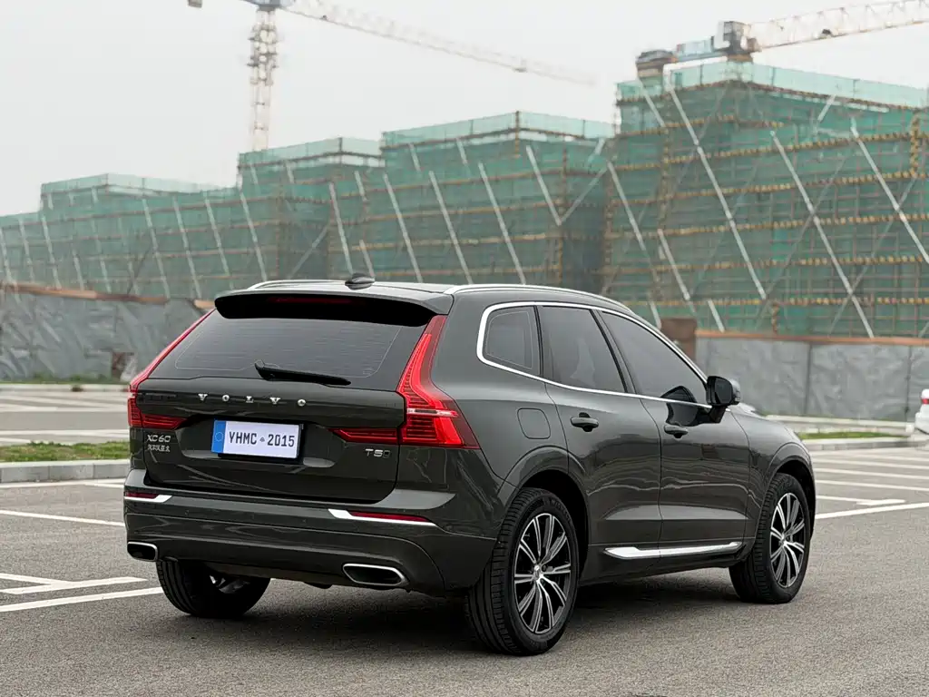 Volvo XC60 T5 4 WD Smart Vision Luxury