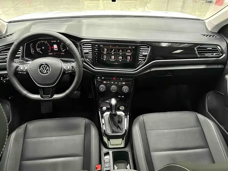 Volkswagen T-ROC 280 TSI DSG 2 WD Comfort Enjoyment PLUS
