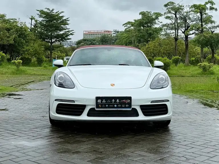 Porsche 718 Boxster 2.0 T
