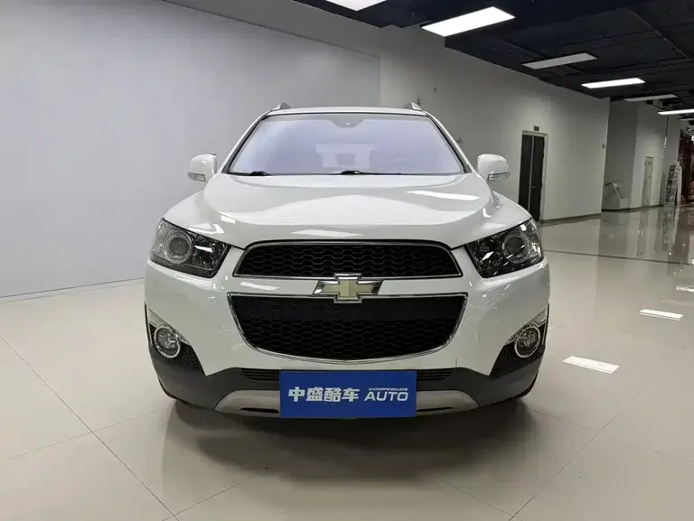 Chevrolet Captiva 2.4 L 4 WD Flagship 7-seat