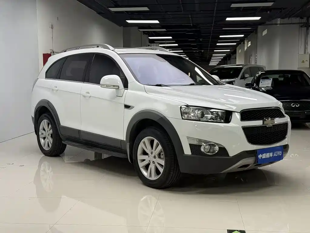 Captiva 2.4 L 4 WD Flagship 7-seat