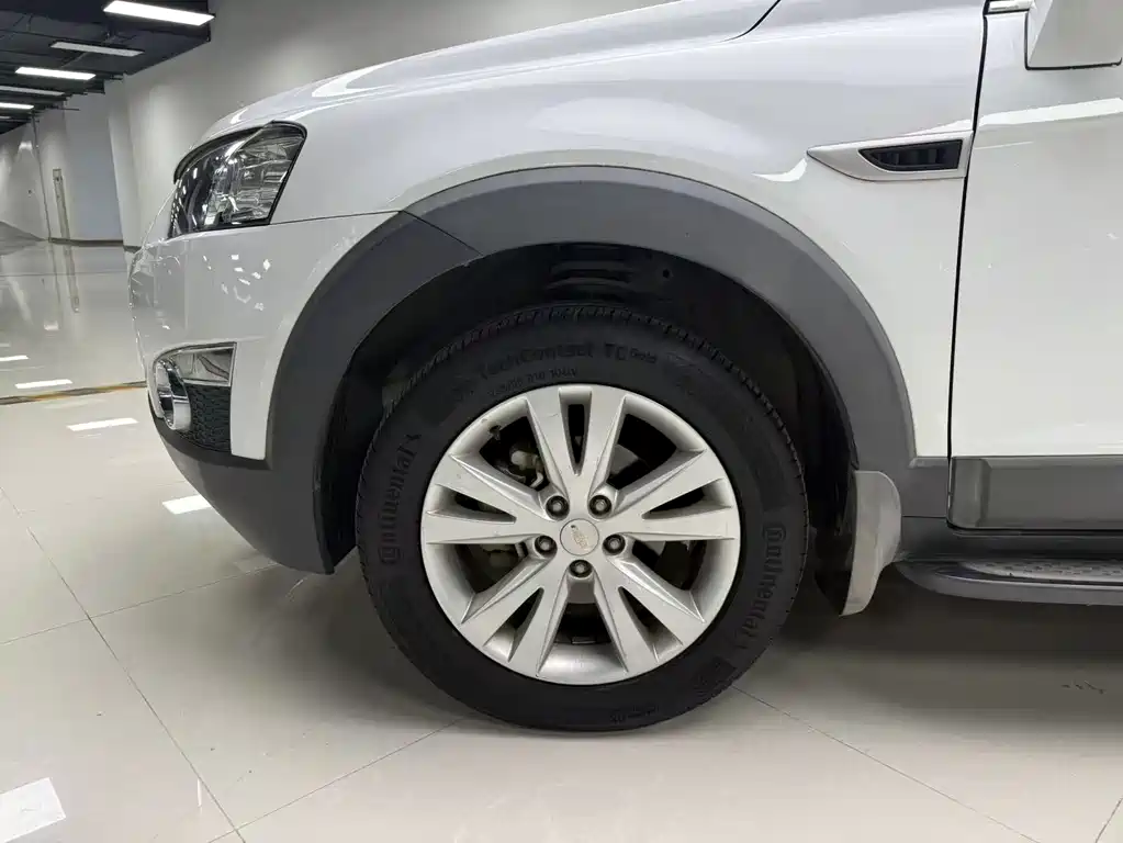 Captiva 2.4 L 4 WD Flagship 7-seat