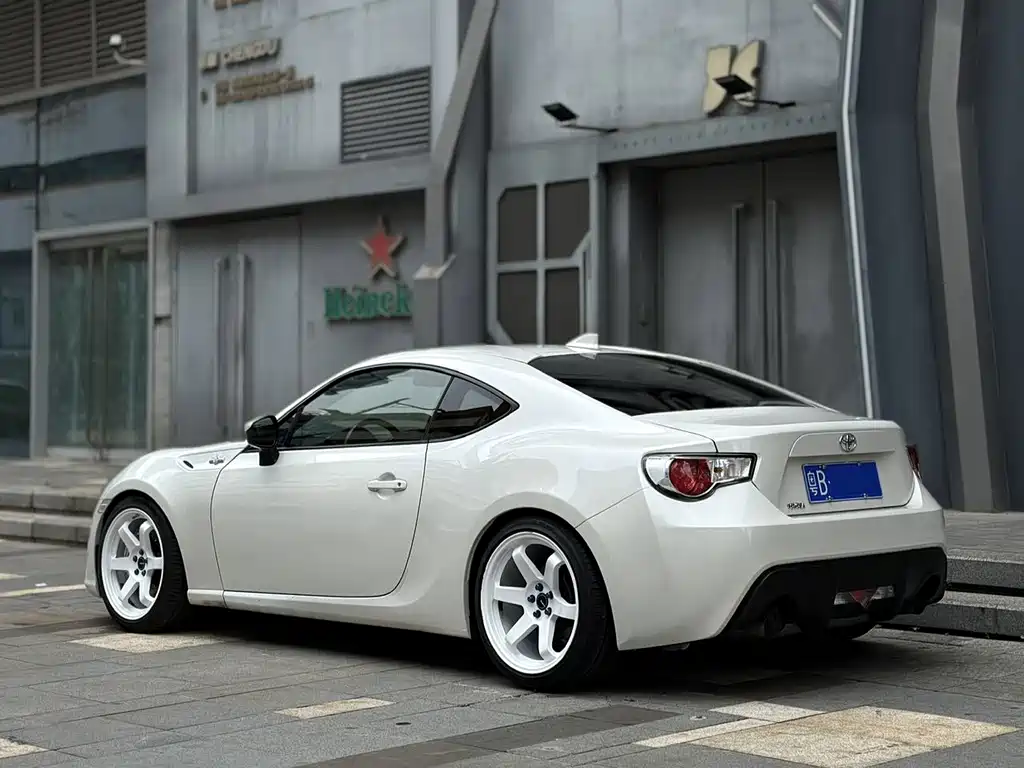 Toyota 86 2.0 L Manual Luxury