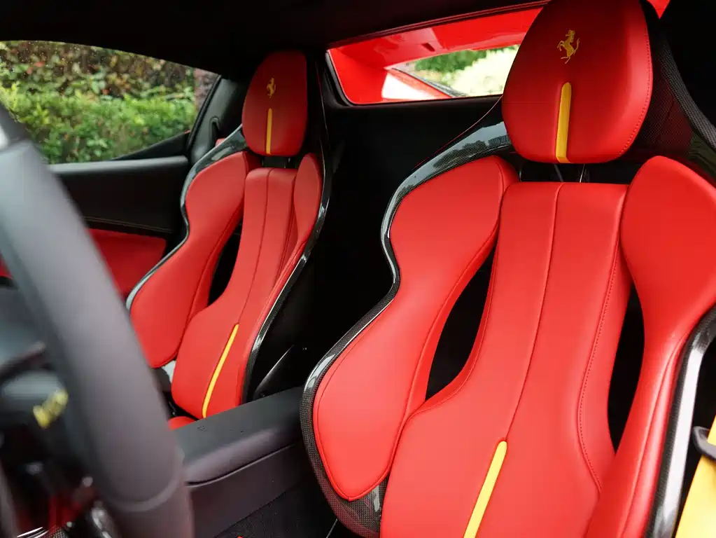 Ferrari 296 3.0 T V6 GTS