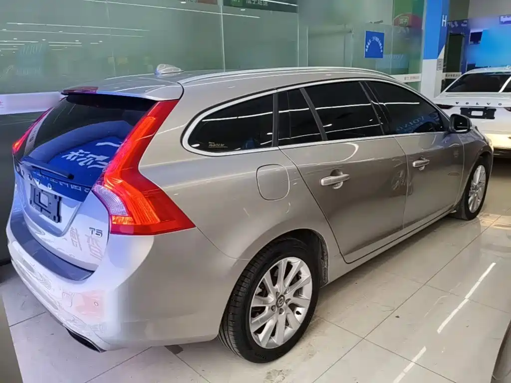 Volvo V60 T5 Smart Ease