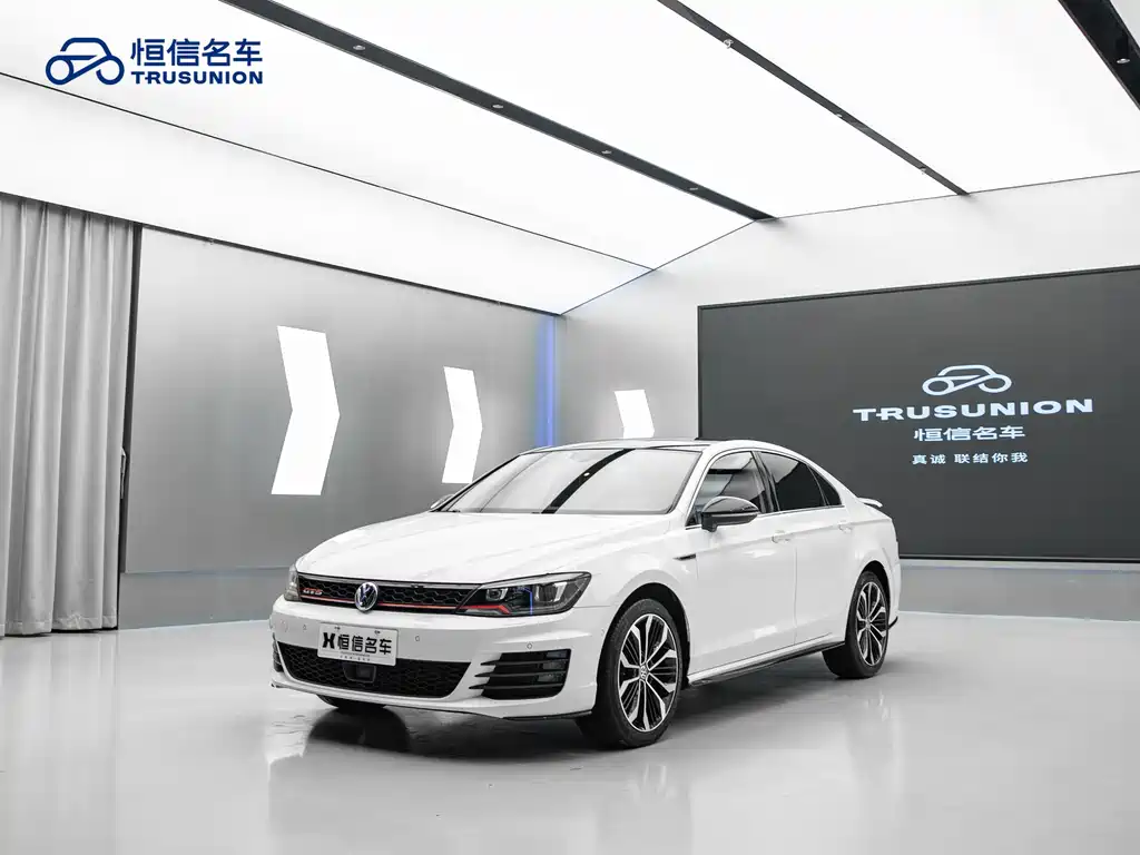 Lamando 2.0 T GTS