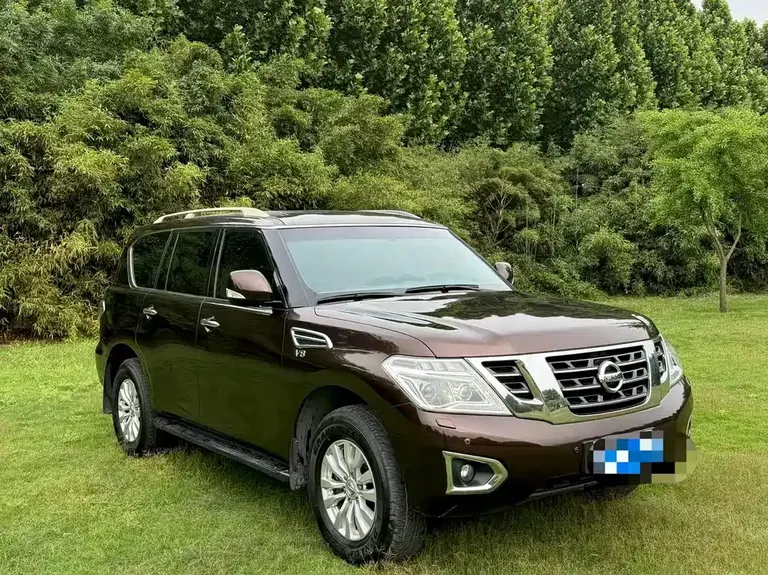 Nissan Patrol 5.6 L Standard