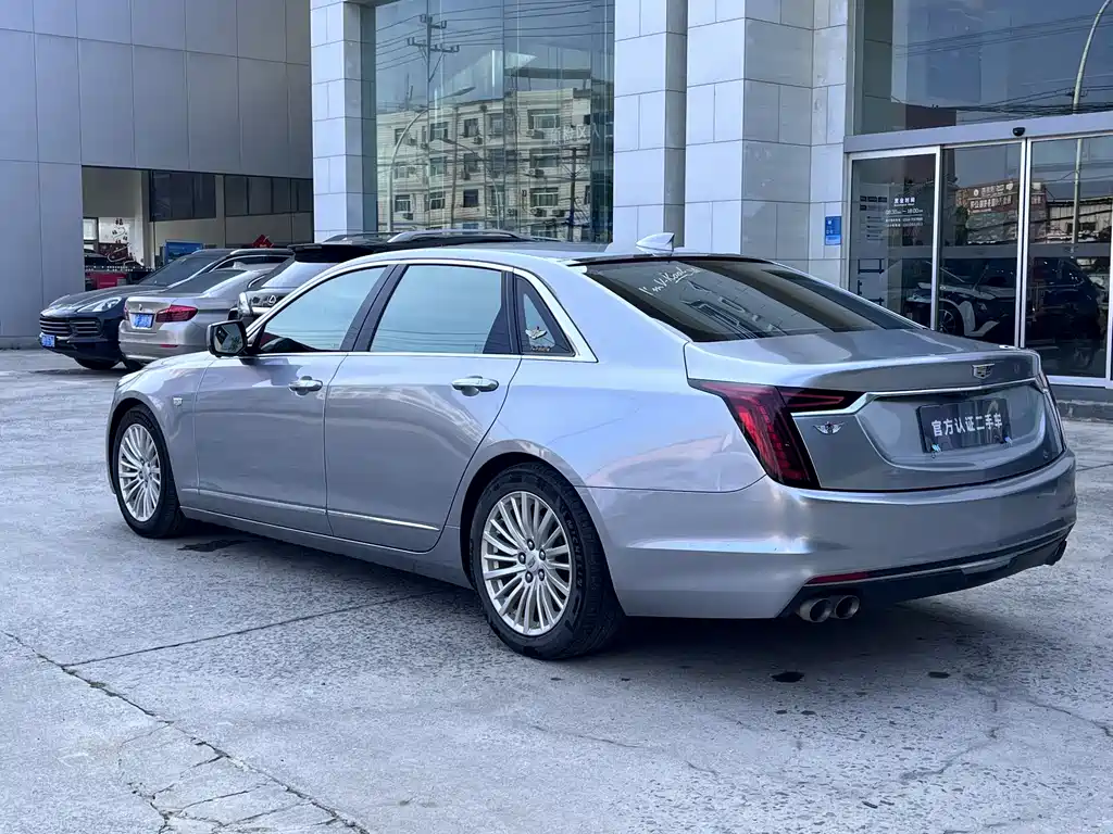 Cadillac CT6 28 T Fashion