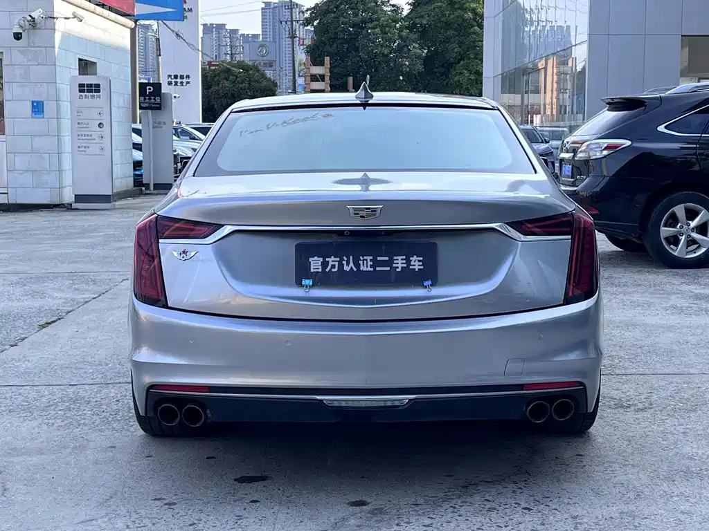 Cadillac CT6 28 T Fashion