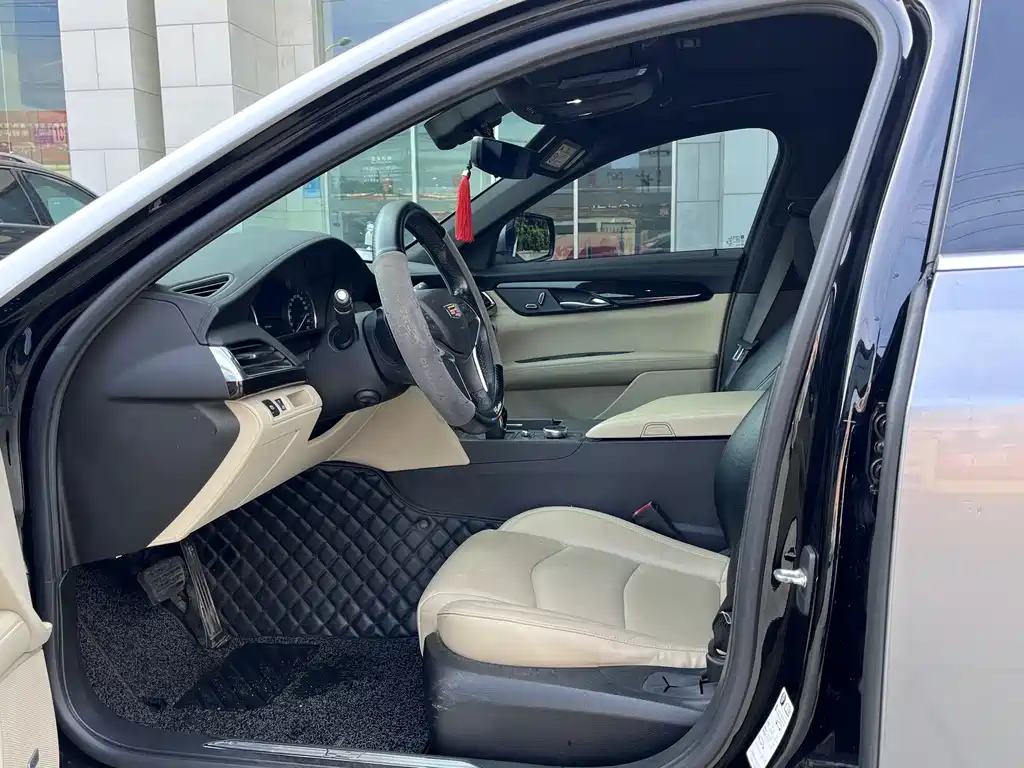 Cadillac CT6 28 T Fashion