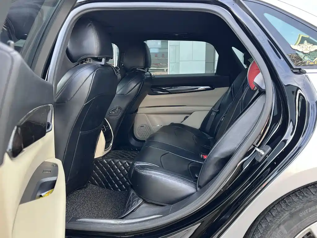 Cadillac CT6 28 T Fashion
