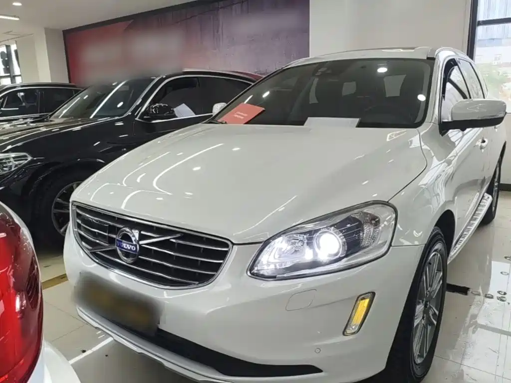 Volvo XC60 T5 AWD Smart Vision