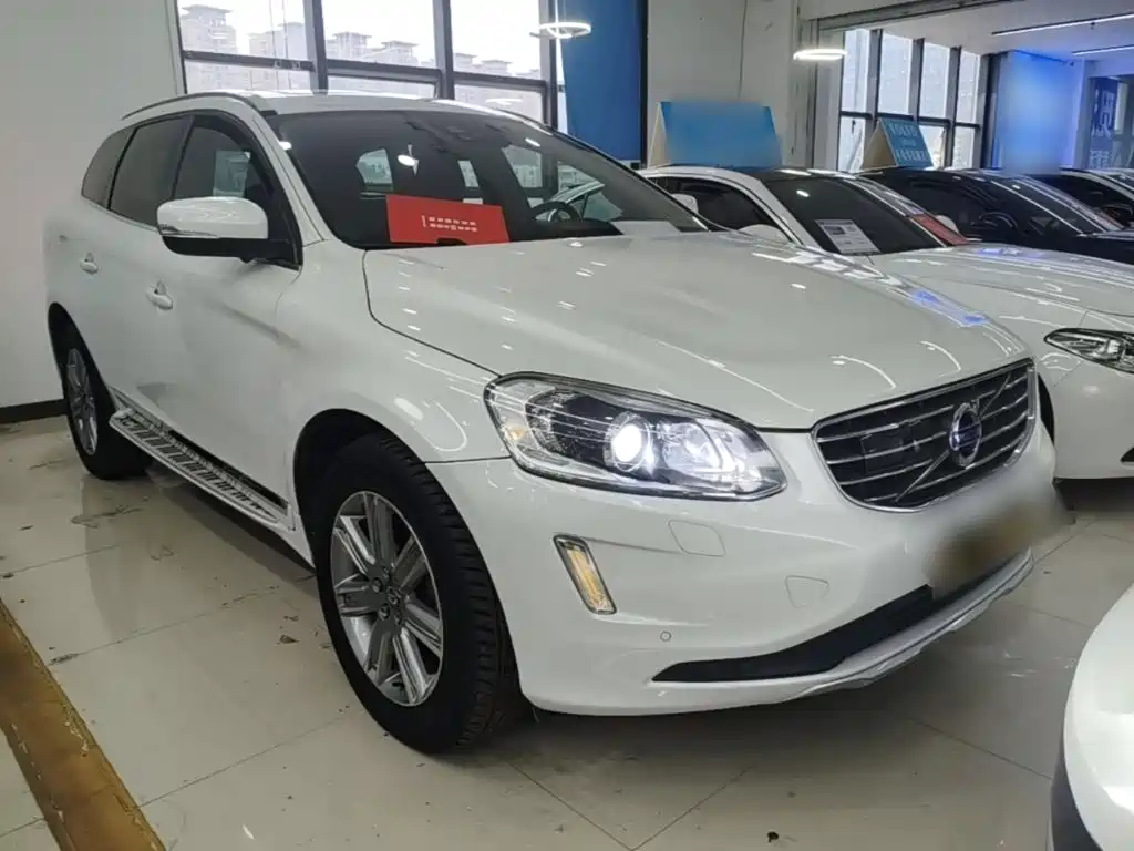 Volvo XC60 T5 AWD Smart Vision