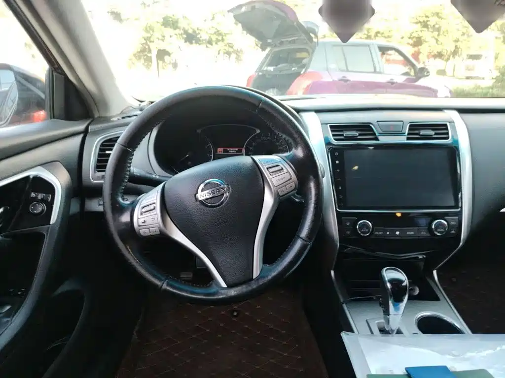 Teana 2.0 L XL Smart Progress