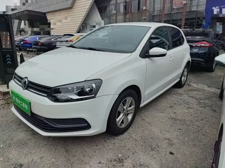 Volkswagen Polo 1.5 L Auto Safe Drive