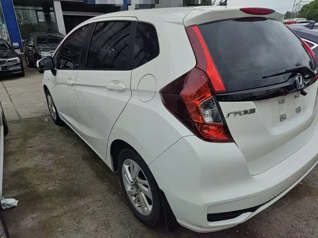 Fit 1.5 L CVT Comfort