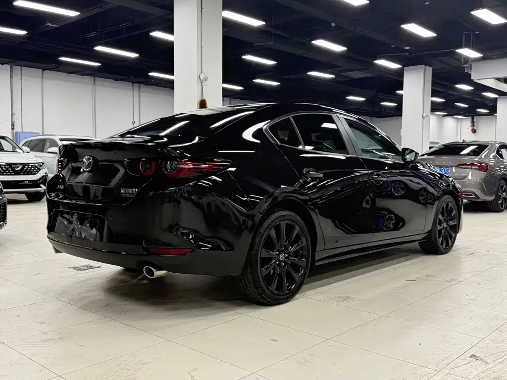 Mazda 3 Axela 2.0 L Auto Quality Wise Obsidian