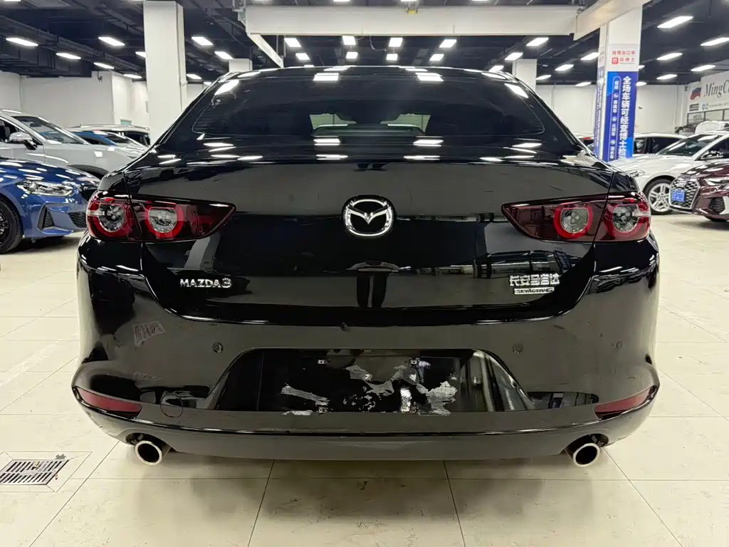 Mazda 3 Axela 2.0 L Auto Quality Wise Obsidian