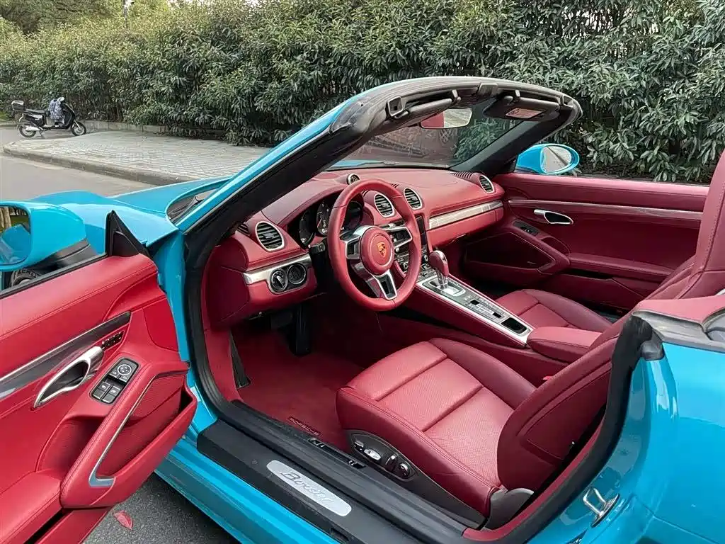Porsche 718 Boxster 2.0 T