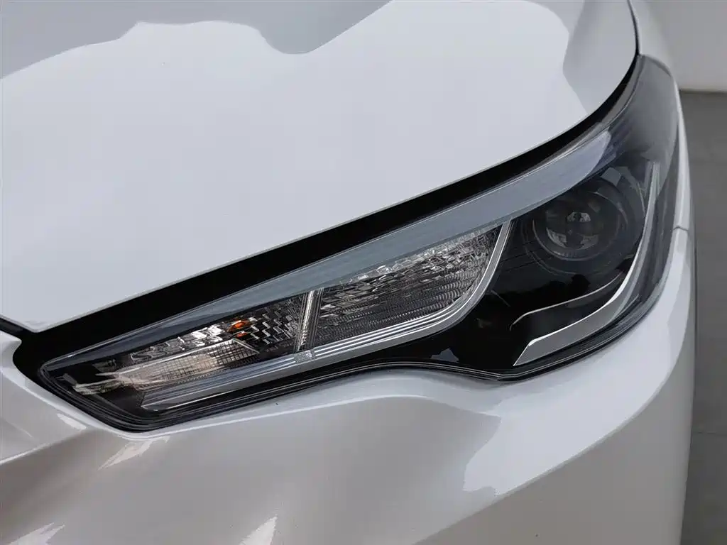 Frontlander 2.0 L CVT Leading