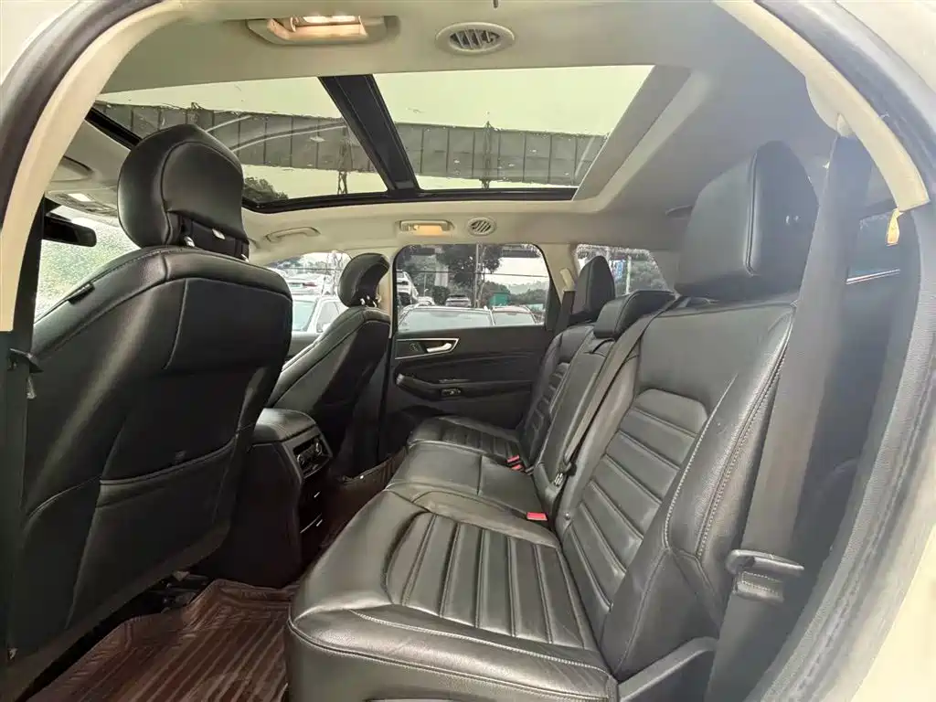 Edge EcoBoost 245 4 WD Sport 7-seat
