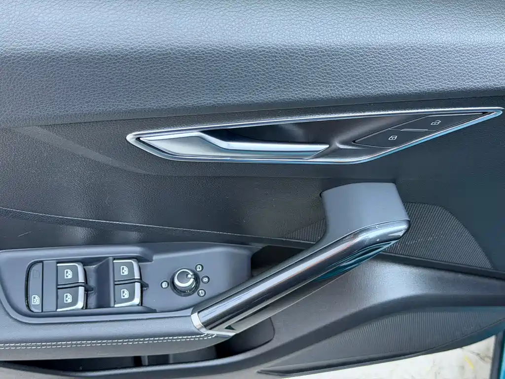 Audi Q2 L 35 TFSI Fashion Dynamic
