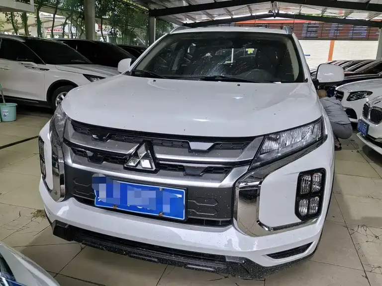 Mitsubishi ASX 2.0 L CVT Smart Leading