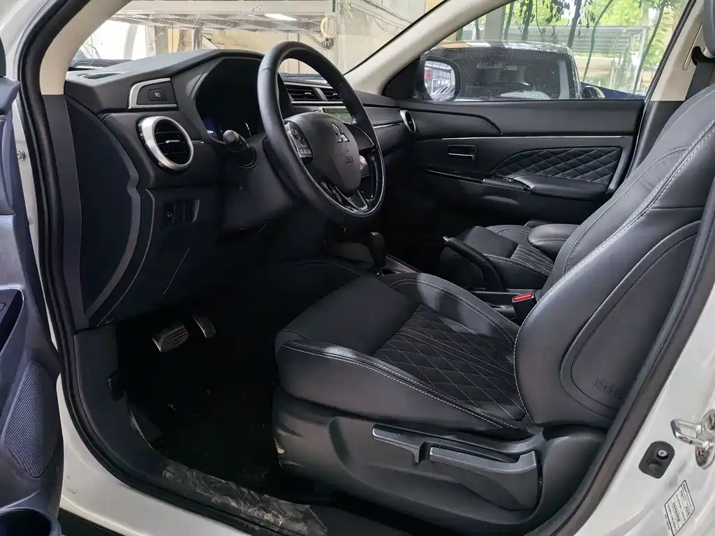 ASX 2.0 L CVT Smart Leading