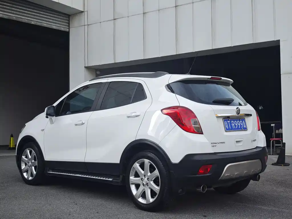 Encore 18 T Auto 2 WD Urban Elite